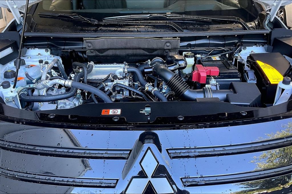 New 2026 Mitsubishi Outlander SEL Black Edition FWD image 11