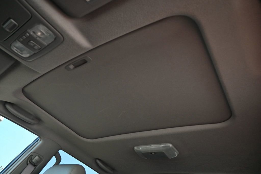 Used 2003 Toyota 4Runner Limited image 17