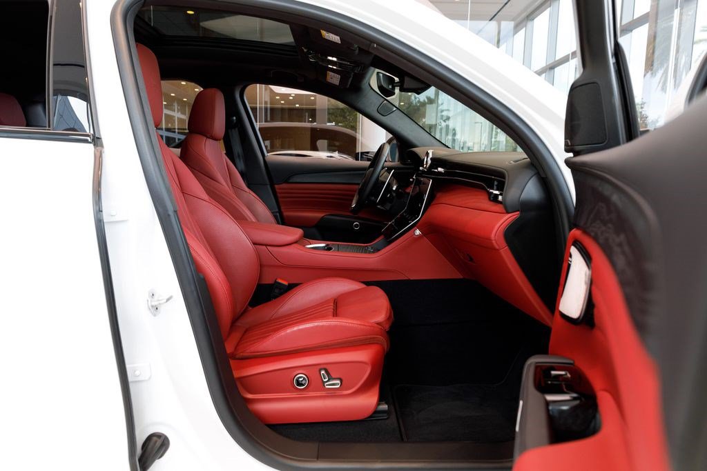 Certified 2023 Maserati Grecale Modena AWD/4WD image 13