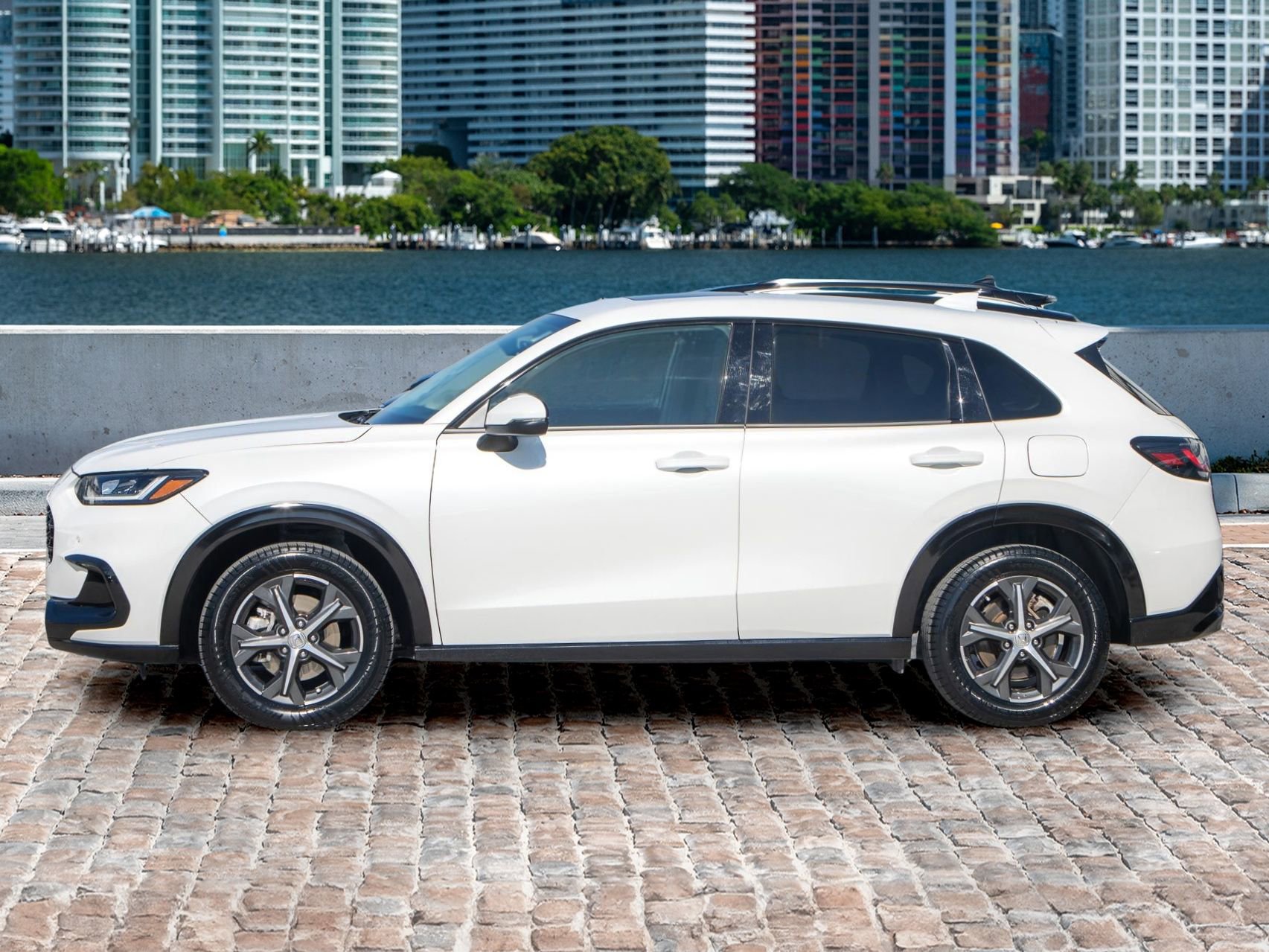 Certified 2023 Honda HR-V EX-L image 8