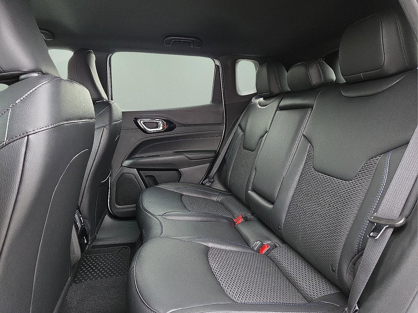 New 2026 Jeep Compass Latitude w/ Quick Order Package 29K image 10