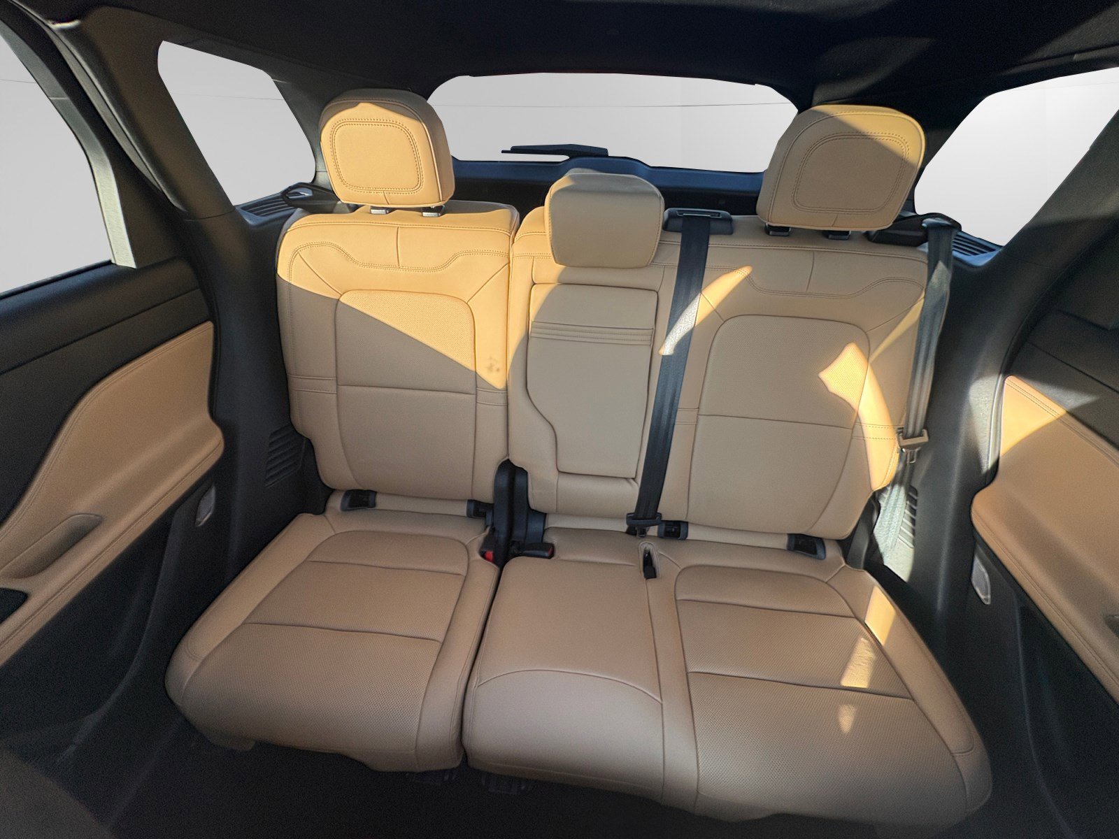 Certified 2022 Lincoln Corsair Reserve w/ Equipment Group 201A image 13