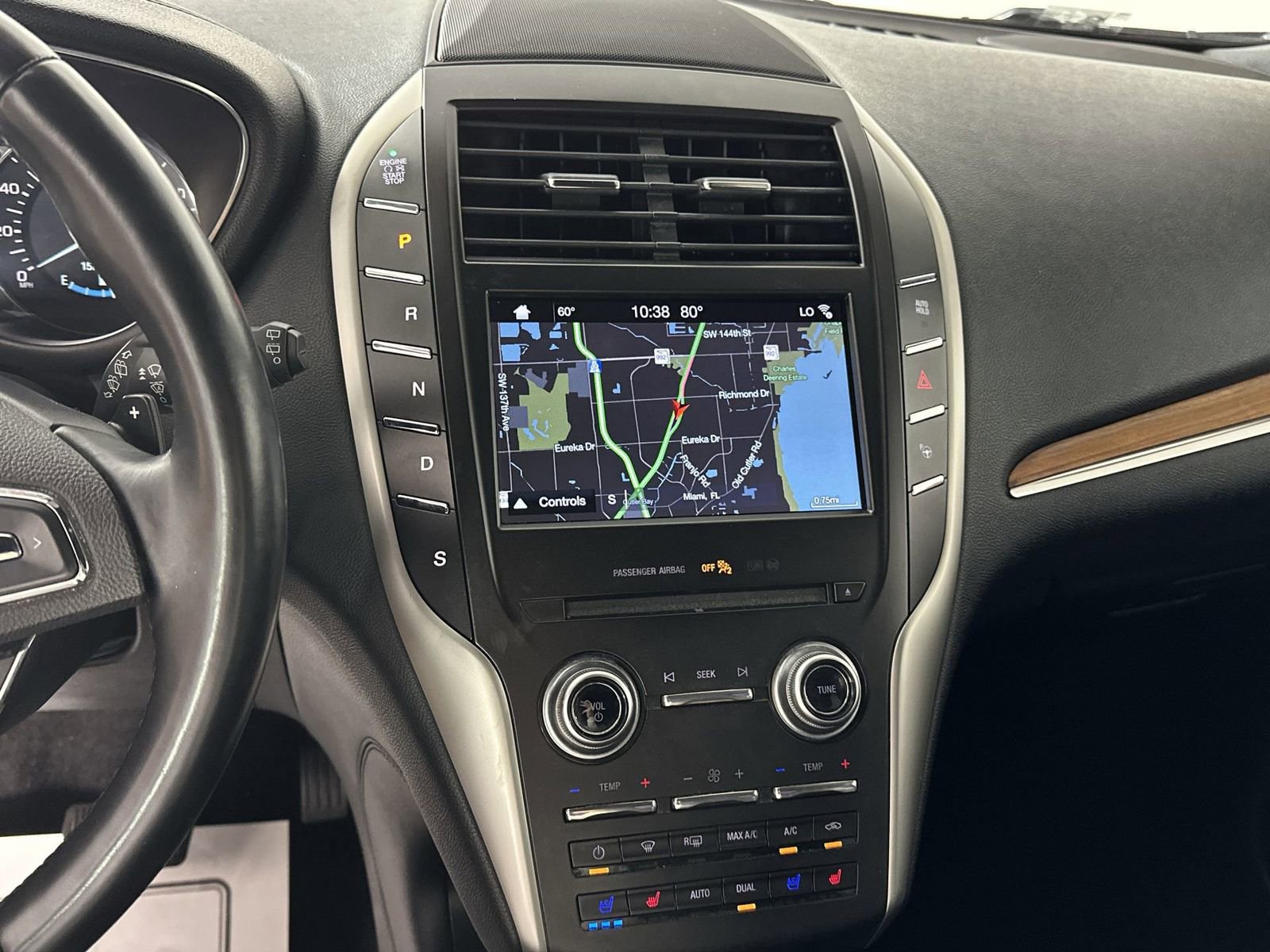 Used 2018 Lincoln MKC Reserve image 25