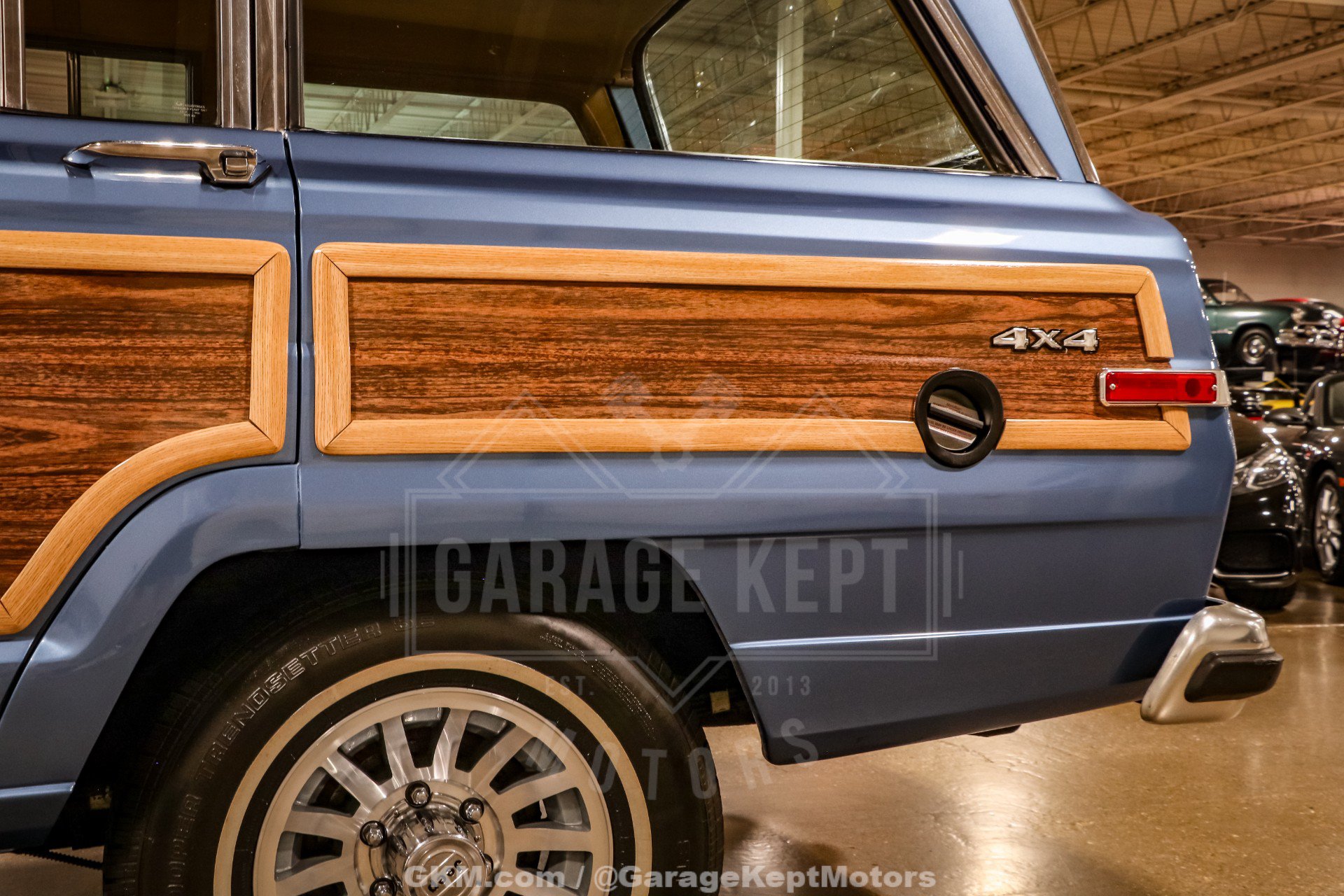 Used 1987 Jeep Grand Wagoneer AWD/4WD image 33