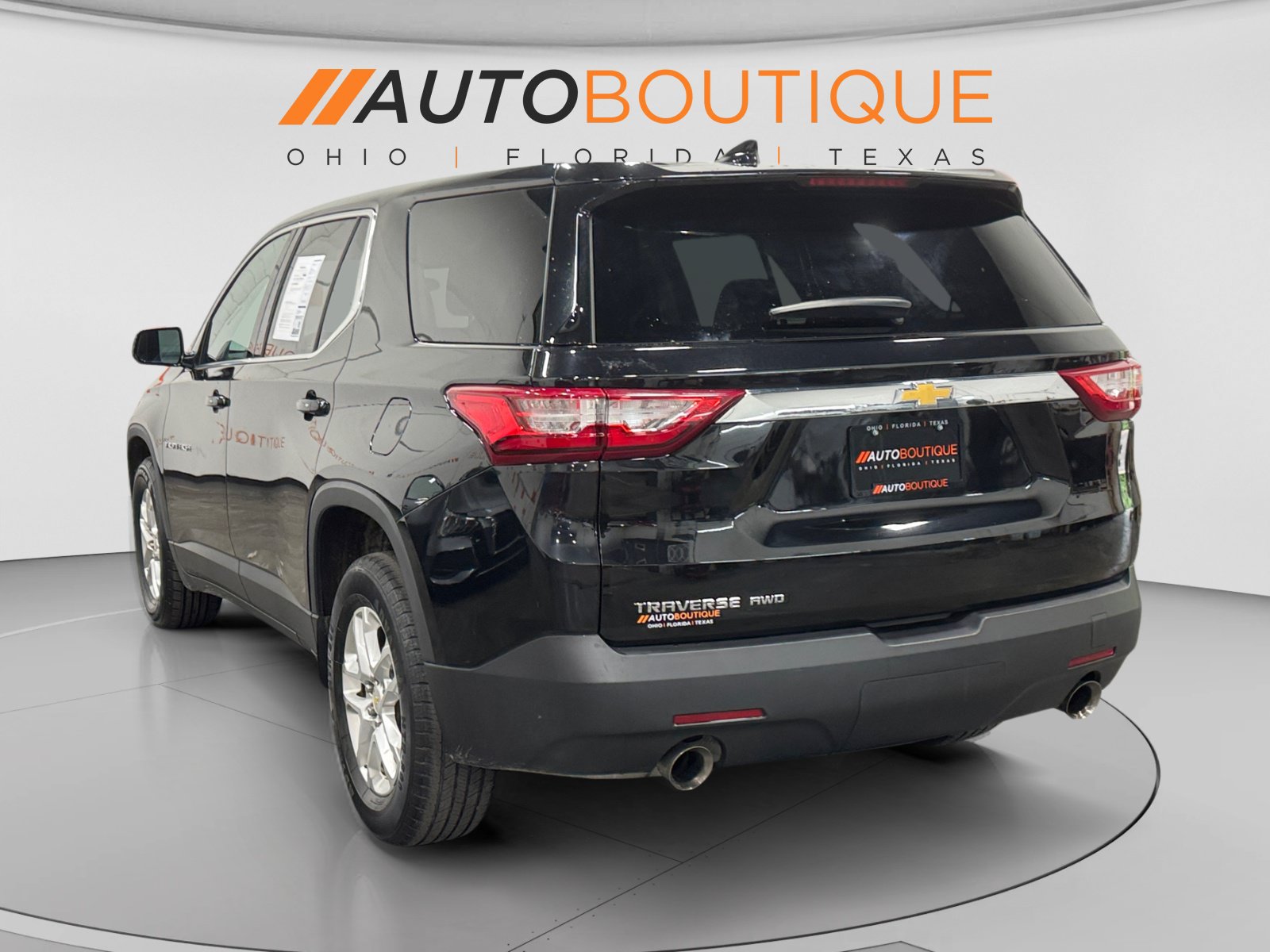 Used 2018 Chevrolet Traverse LS AWD/4WD image 3