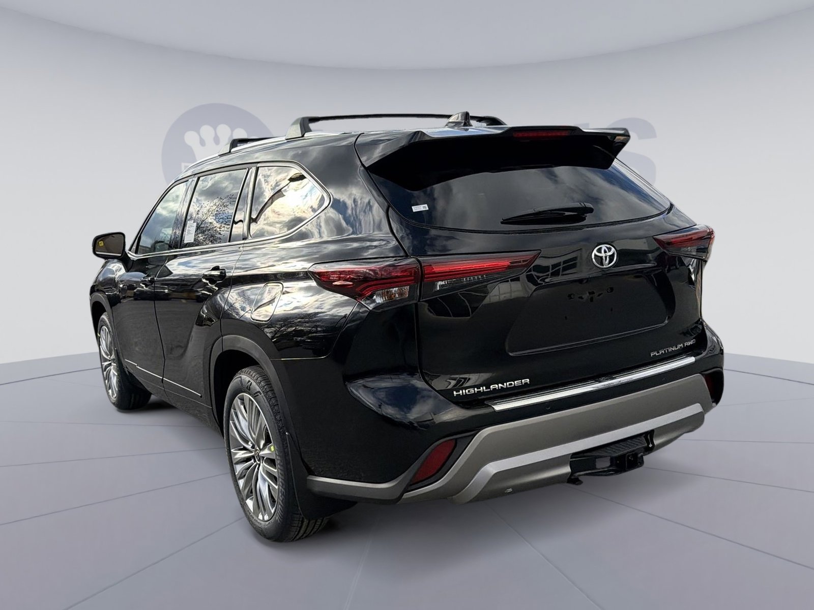 New 2026 Toyota Highlander Platinum image 4