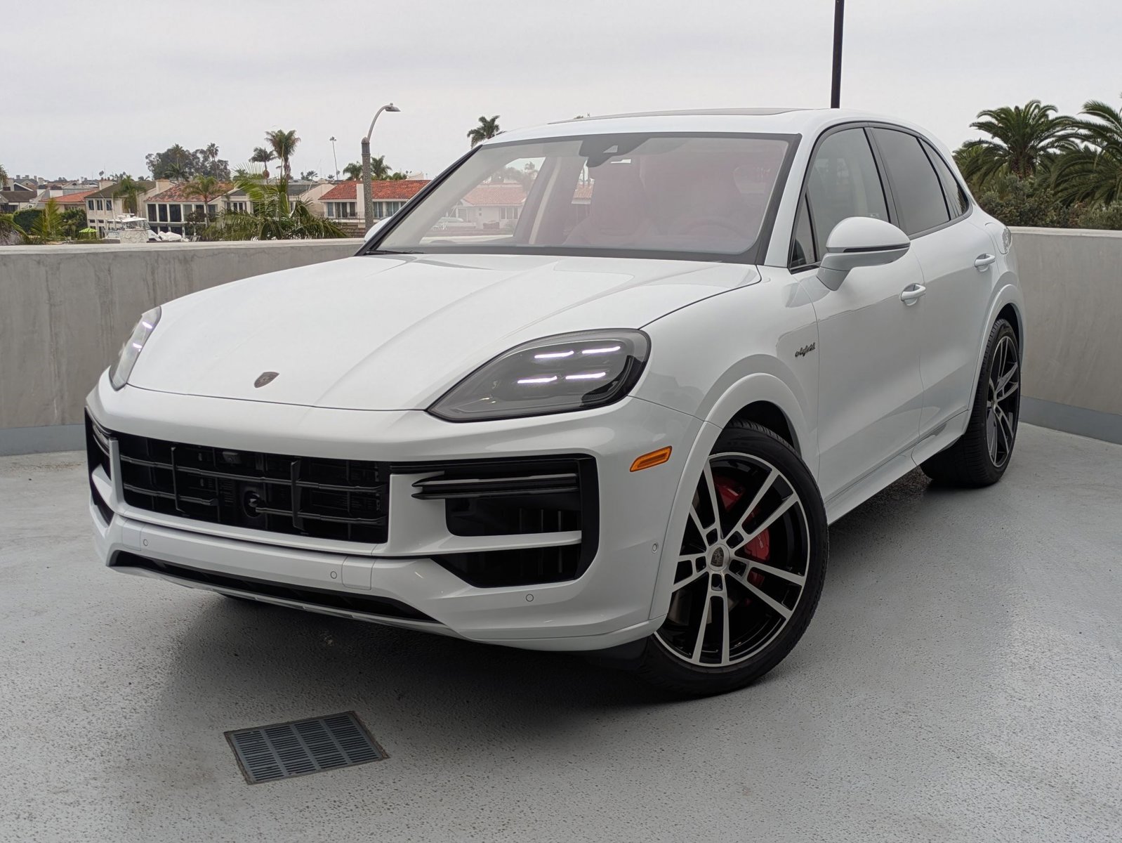 New 2026 Porsche Cayenne Turbo image 1