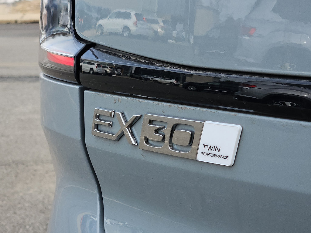 New 2025 Volvo EX30 Ultra w/ Protection Package Premier AWD/4WD image 21