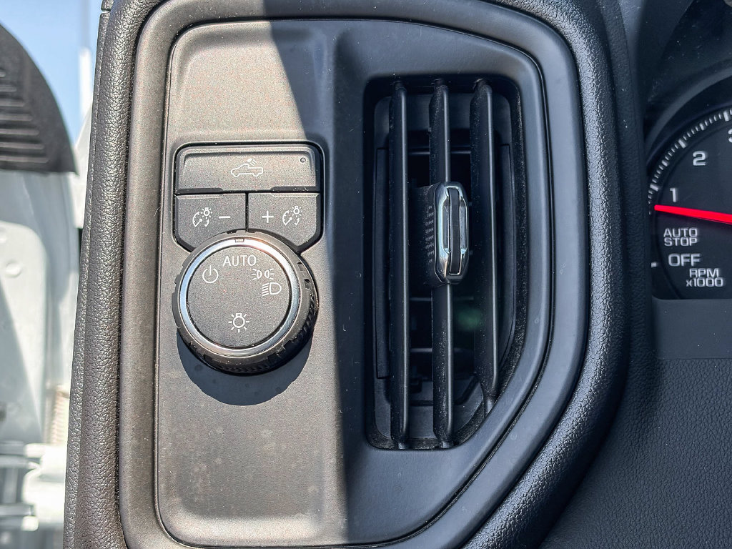 Used 2025 Chevrolet Silverado 1500 W/T RWD image 21
