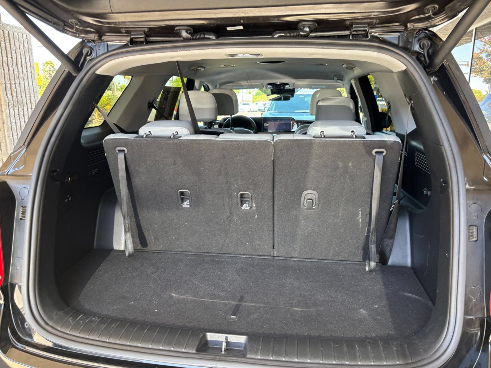 Used 2025 Hyundai Palisade SEL FWD image 33