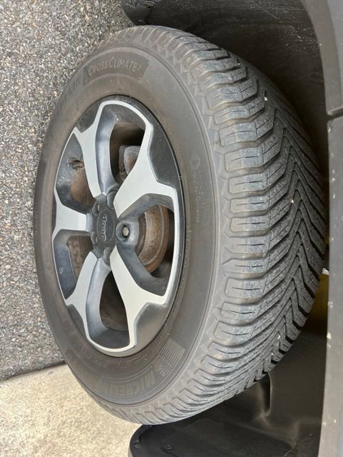 Used 2019 Jeep Renegade Trailhawk w/ LED Lighting Group AWD/4WD image 15