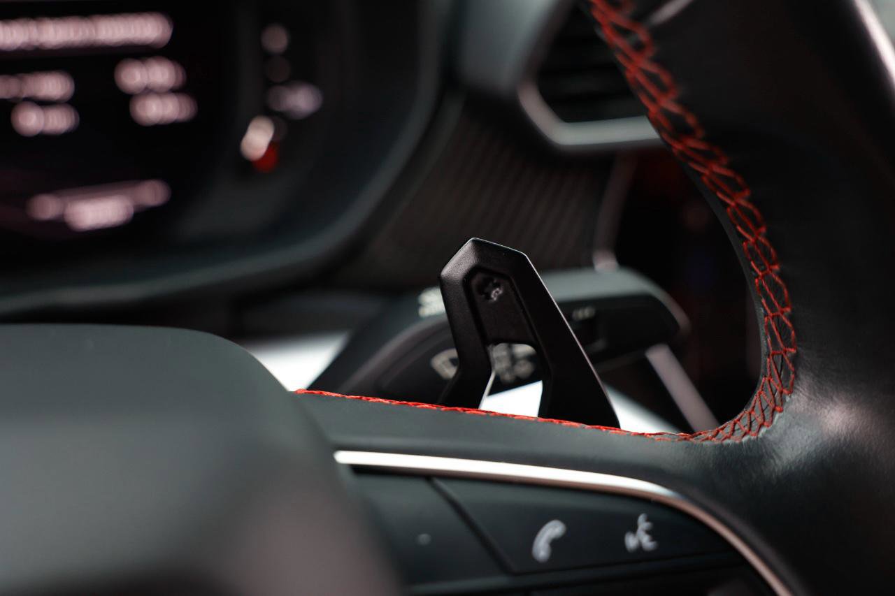 Used 2020 Lamborghini Urus image 36