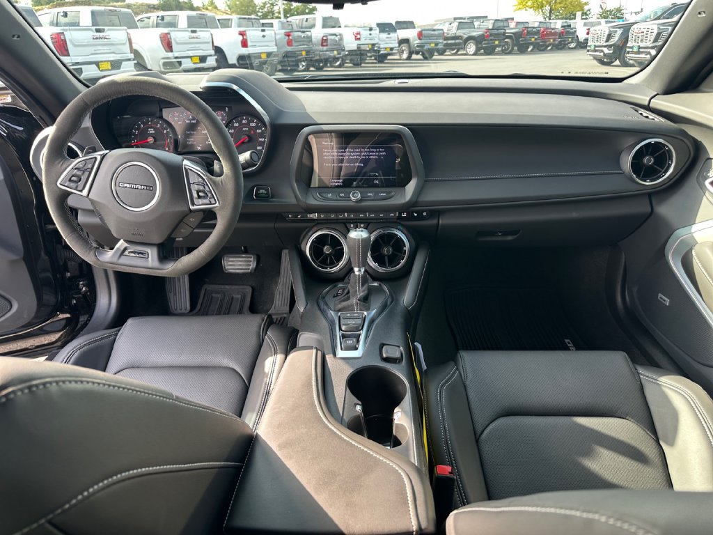 Certified 2024 Chevrolet Camaro LT RWD image 18