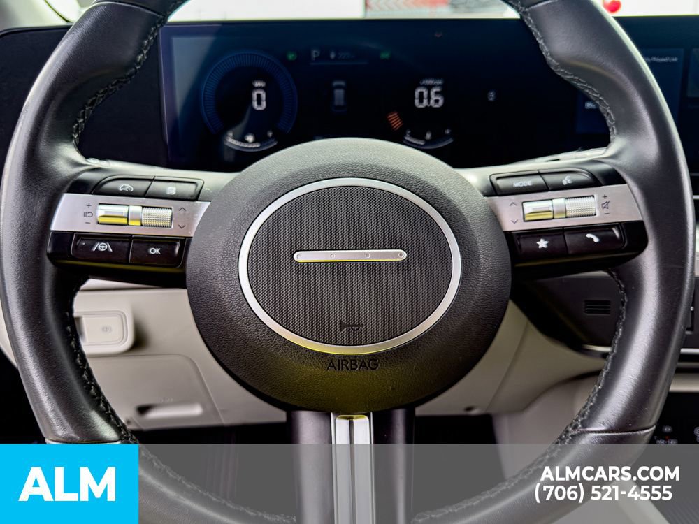 Used 2024 Hyundai Kona SEL image 17