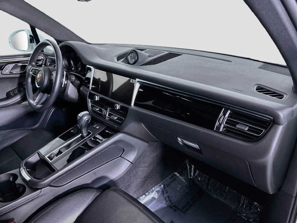 Used 2022 Porsche Macan AWD/4WD image 31