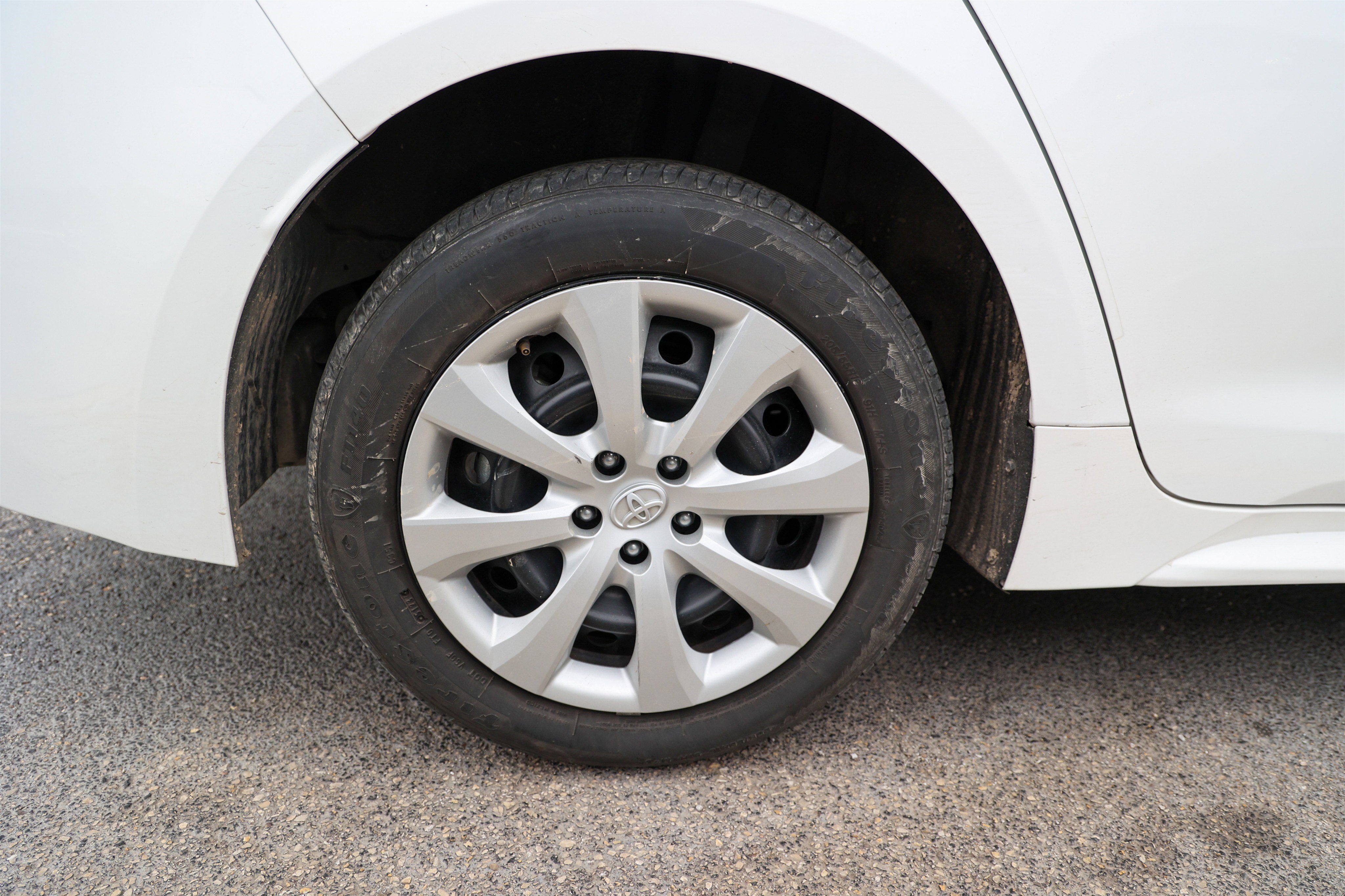 Certified 2024 Toyota Corolla LE FWD image 20
