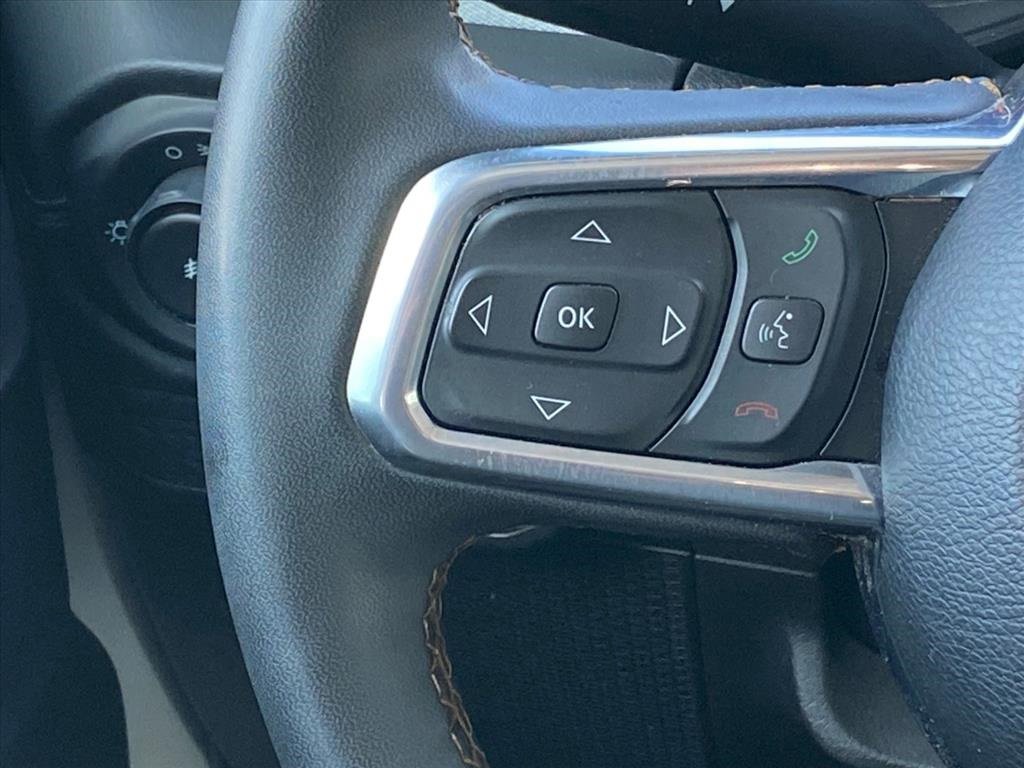 Used 2024 Jeep Wrangler Sahara image 7