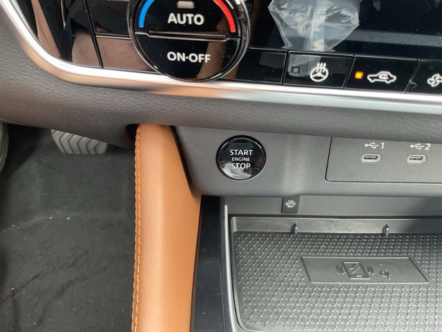 New 2026 Nissan Rogue Platinum AWD/4WD image 24