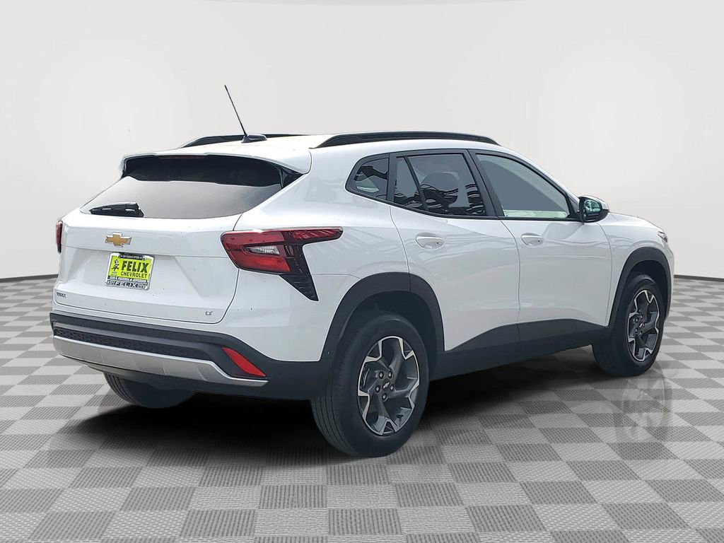 New 2026 Chevrolet Trax LT image 3