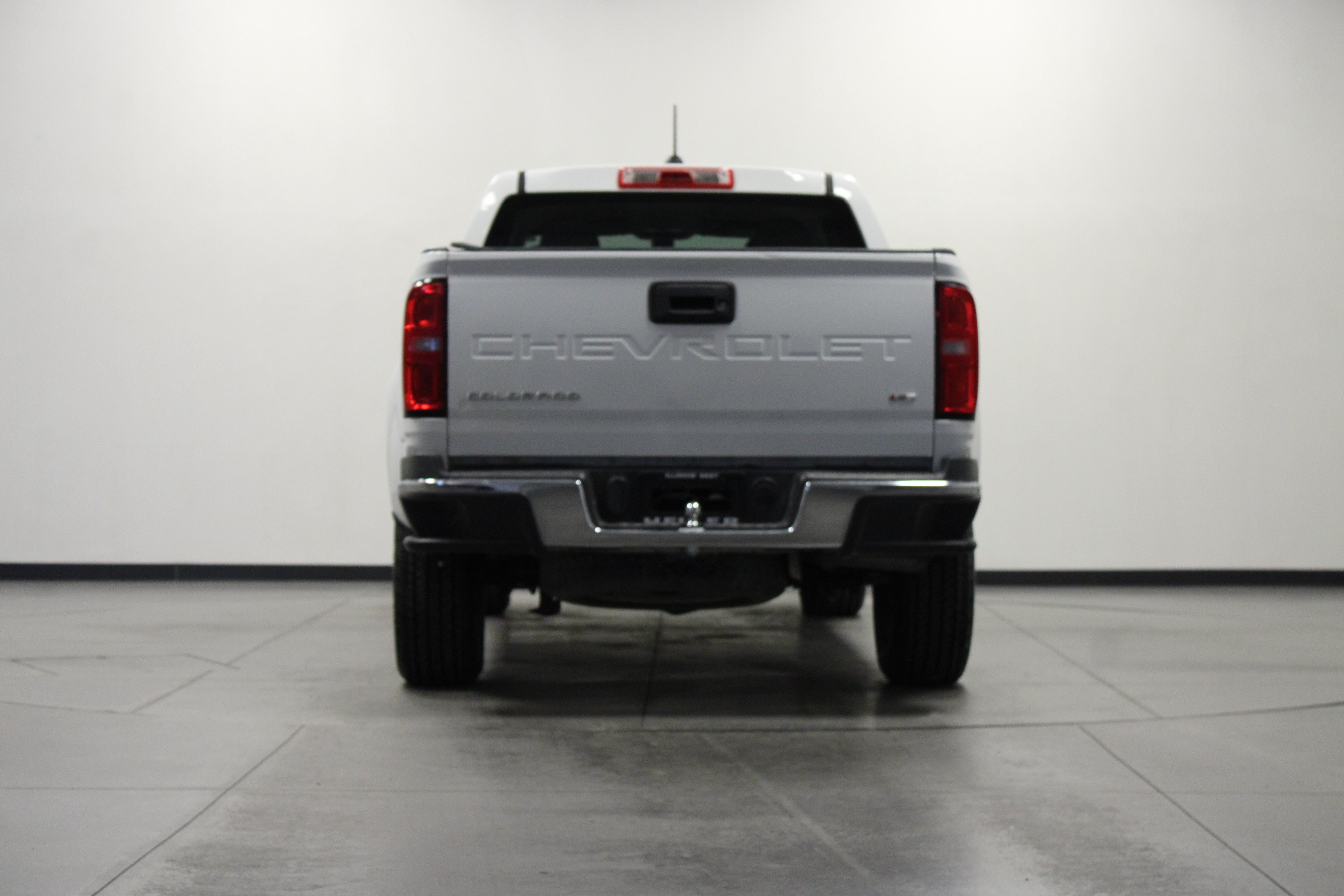 Used 2022 Chevrolet Colorado W/T w/ WT Convenience Package RWD image 5