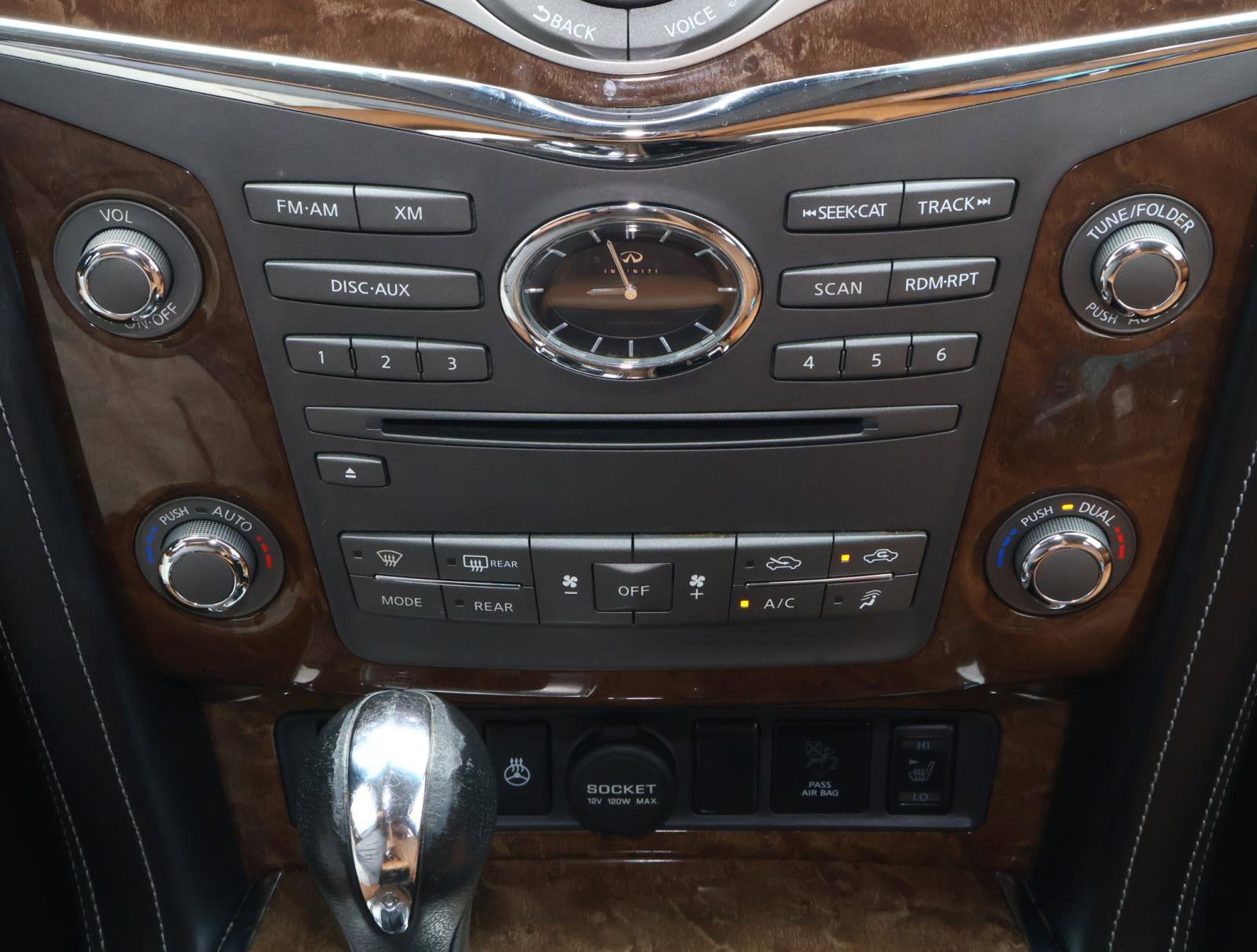 Used 2017 INFINITI QX80 Signature Edition RWD image 27