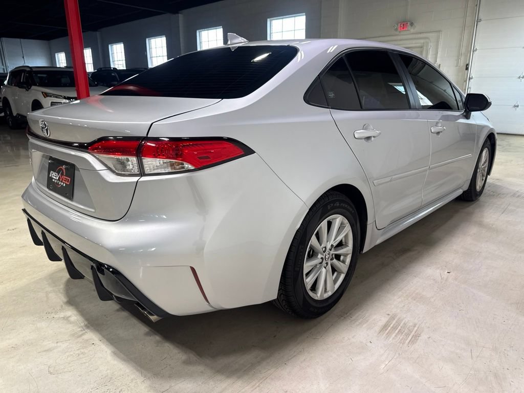 Used 2023 Toyota Corolla LE w/ LE Convenience Package FWD image 7