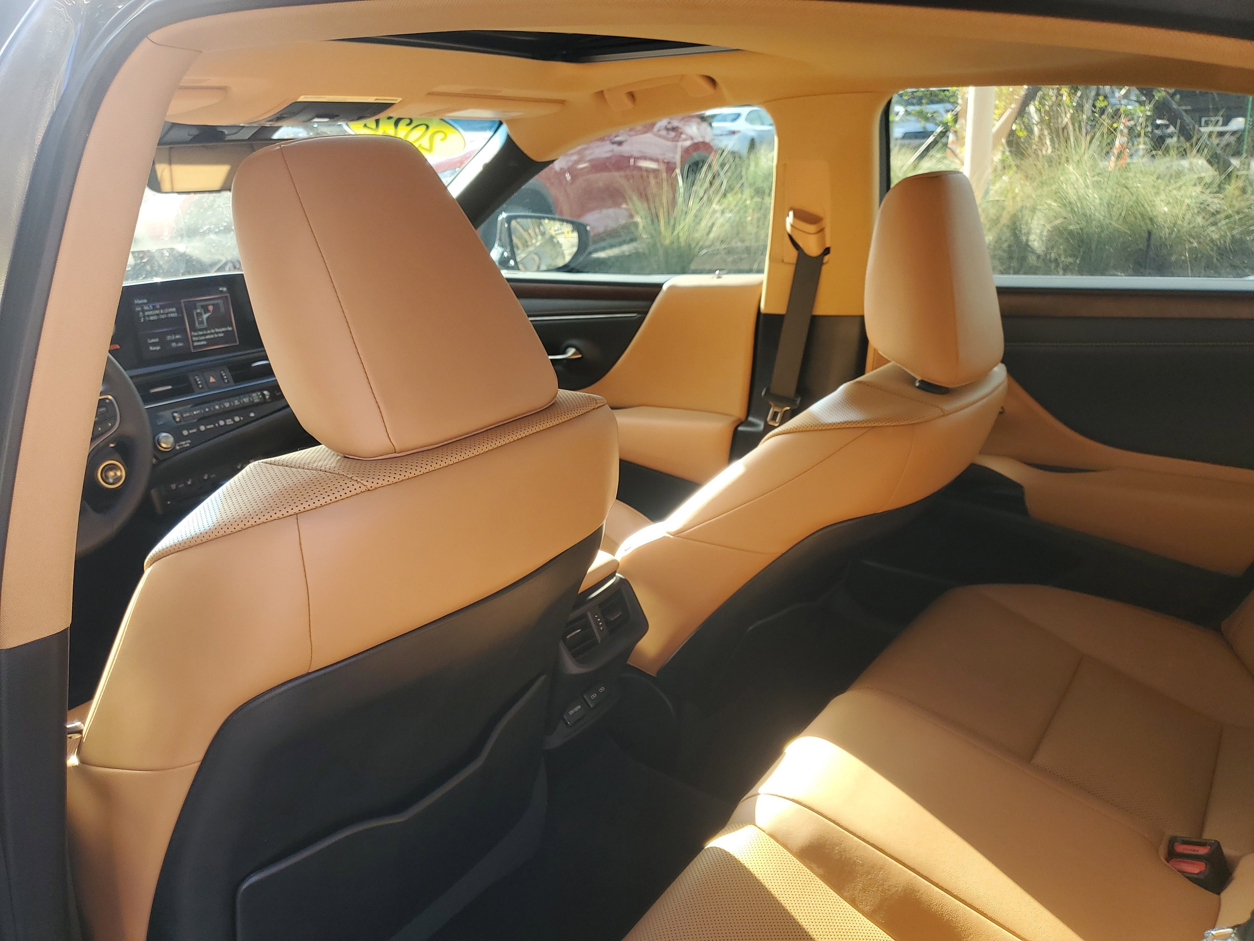 Certified 2022 Lexus ES 350 ES 350 w/ Premium Package image 12