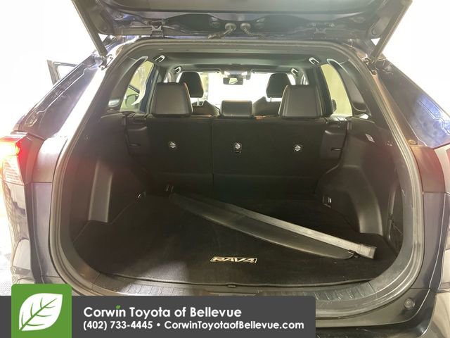 Used 2019 Toyota RAV4 XSE image 17
