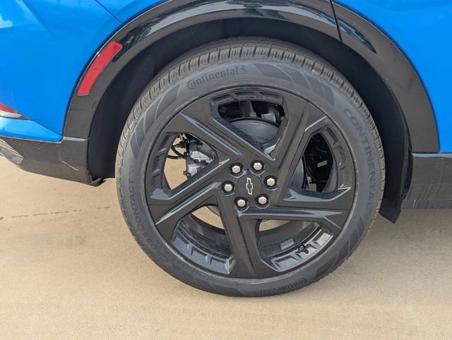New 2026 Chevrolet Equinox EV RS FWD image 3