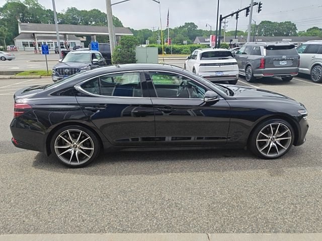 Used 2022 Genesis G70 2.0T w/ Prestige Package AWD/4WD image 13