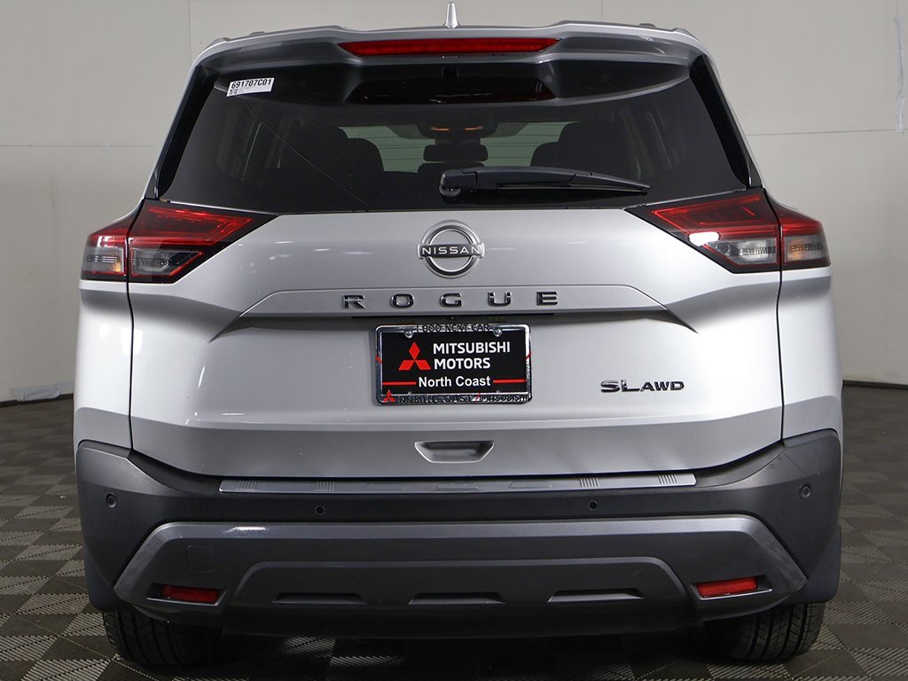 Used 2022 Nissan Rogue SL image 12