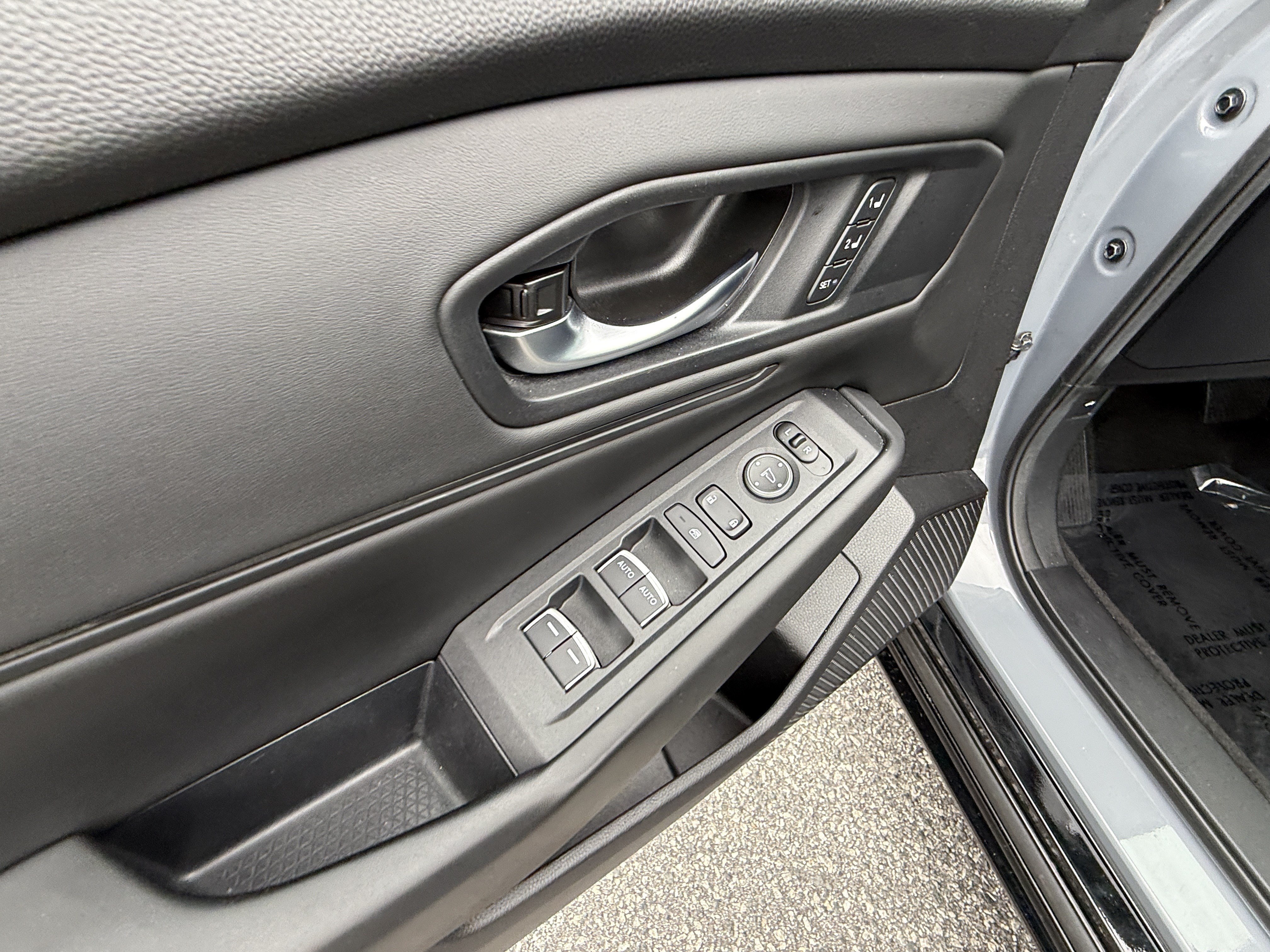 Used 2023 Honda Accord EX-L image 15