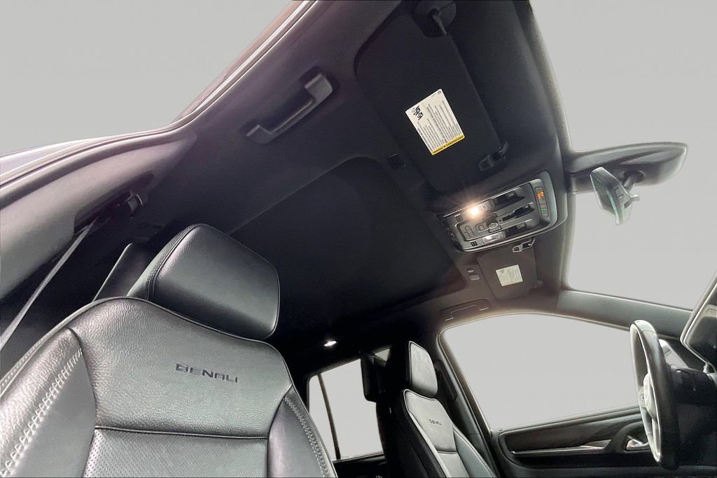 Used 2021 GMC Yukon Denali w/ Denali Ultimate Package image 28