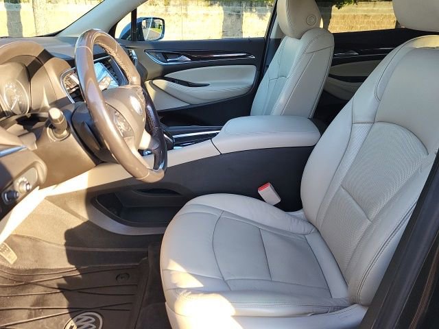 Used 2019 Buick Enclave Essence image 13