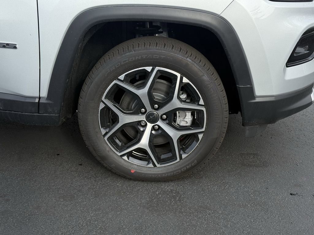 New 2026 Jeep Compass Limited image 9