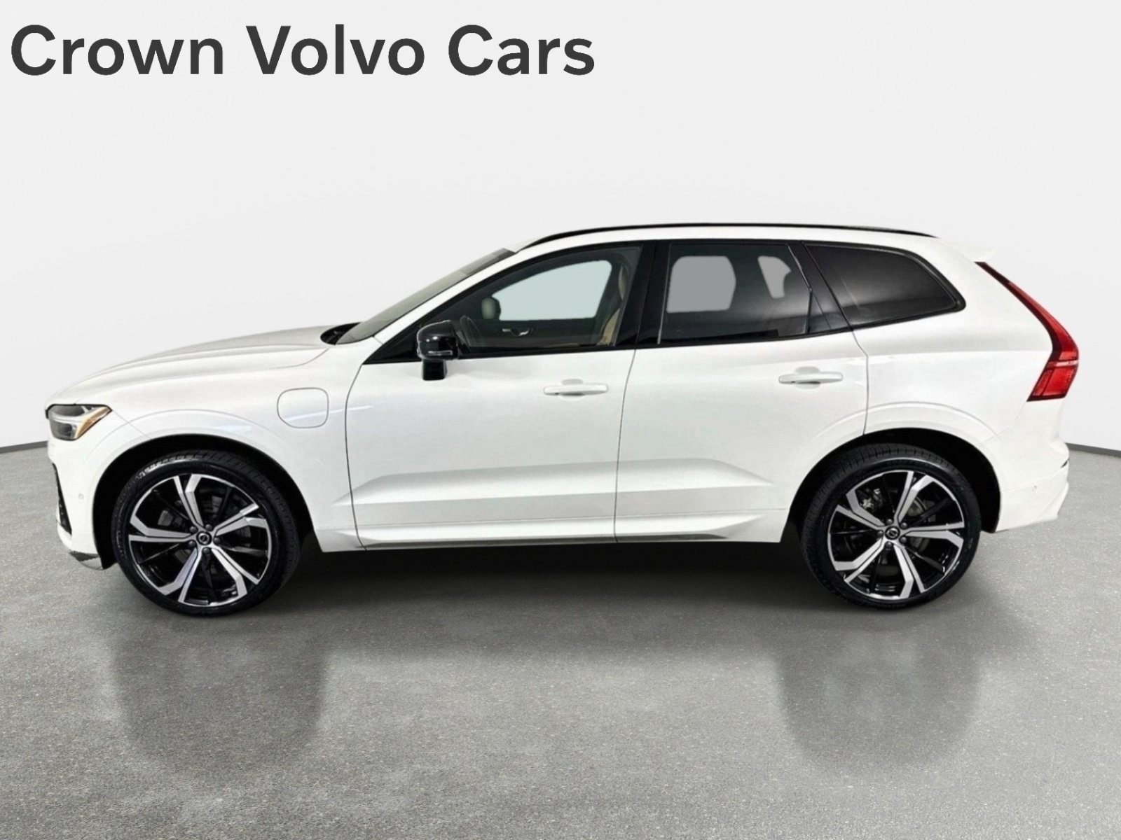 Used 2023 Volvo XC60 T8 Ultimate w/ Climate Package AWD/4WD image 9