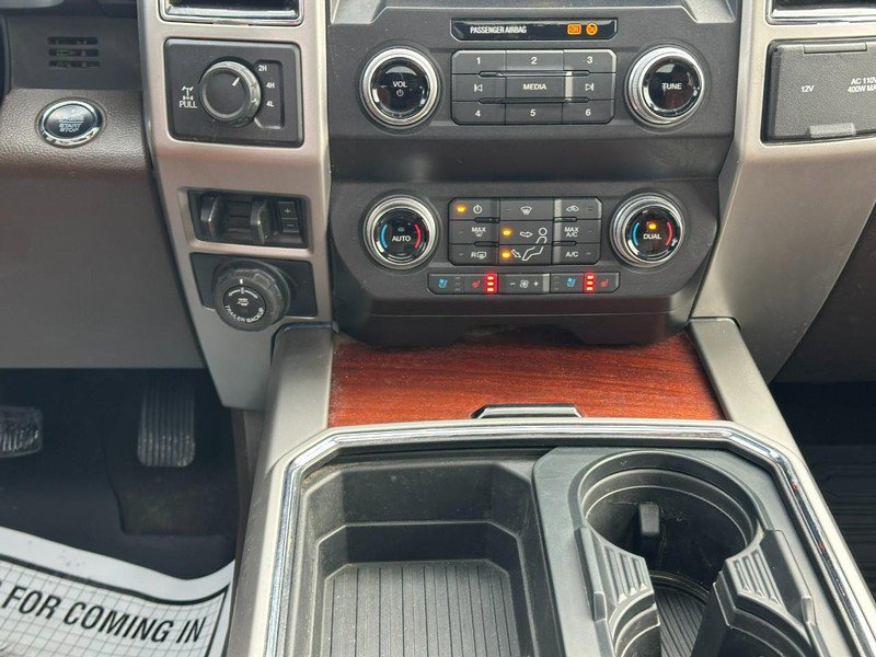 Used 2020 Ford F350 King Ranch w/ King Ranch Ultimate Package AWD/4WD image 16