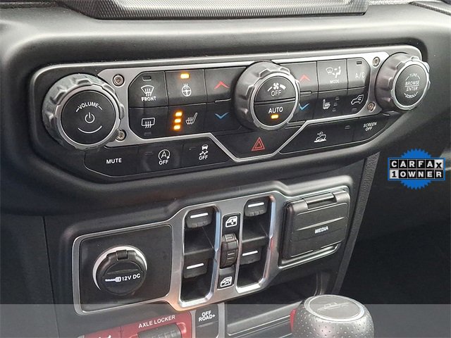 Used 2023 Jeep Gladiator Mojave w/ Cold Weather Group image 15