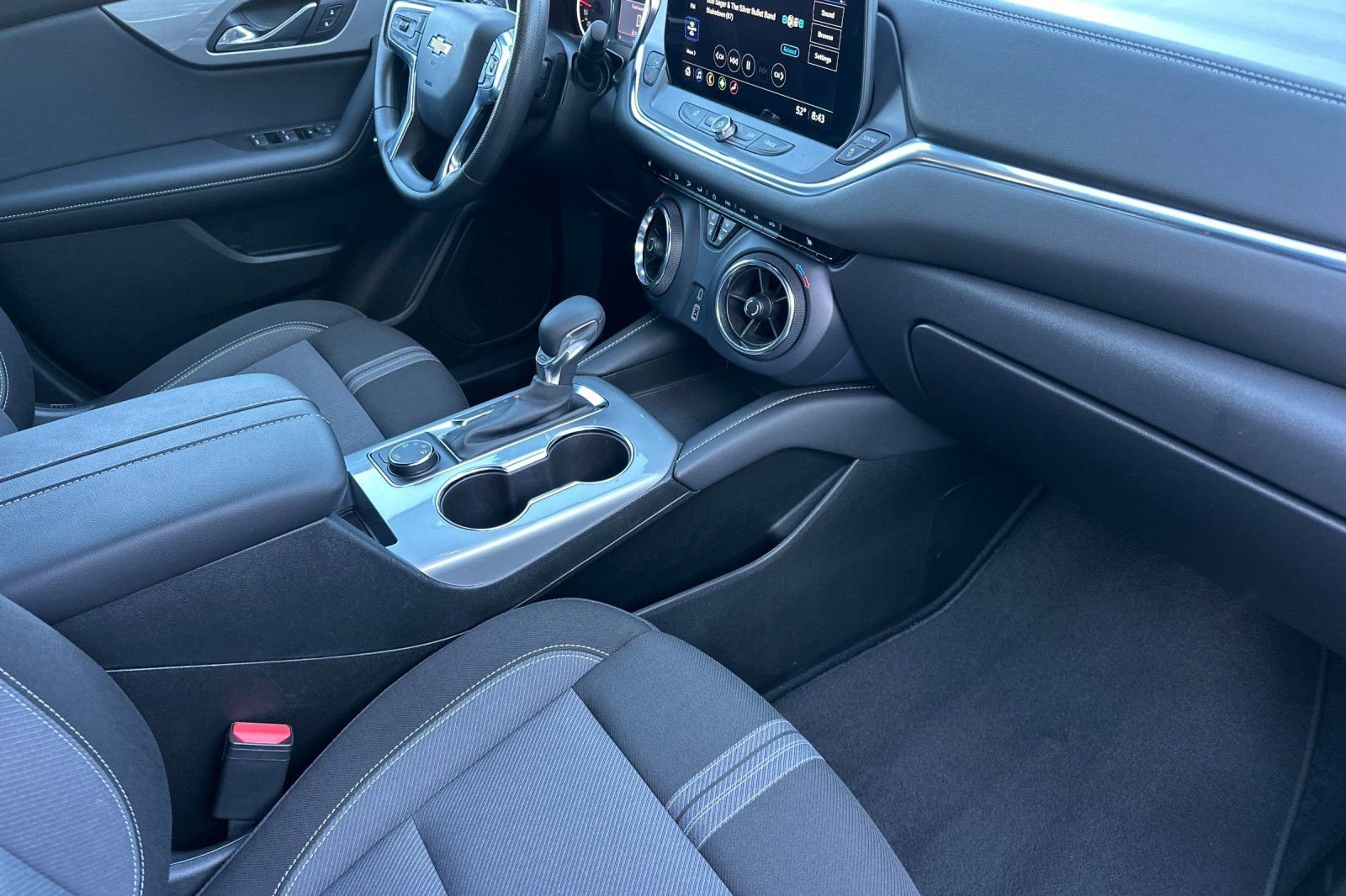 Certified 2025 Chevrolet Blazer LT image 18