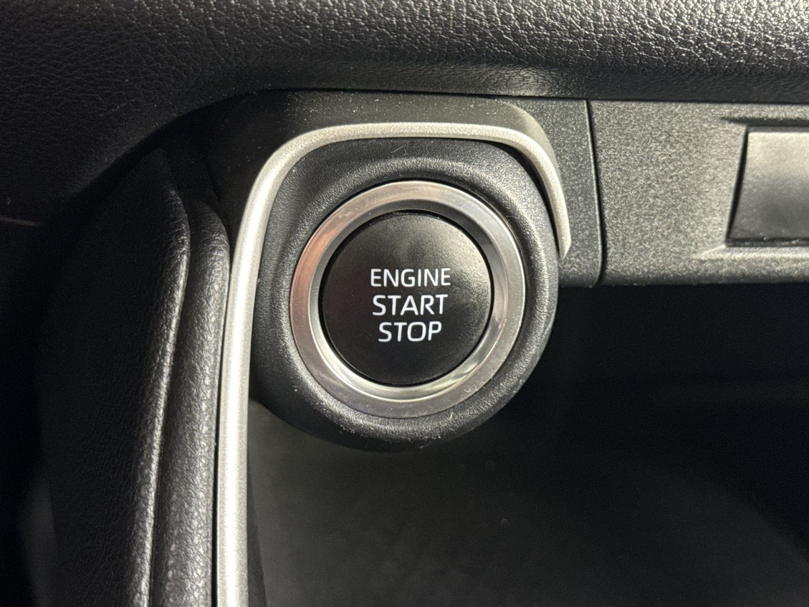 Used 2025 Toyota Grand Highlander FWD image 44
