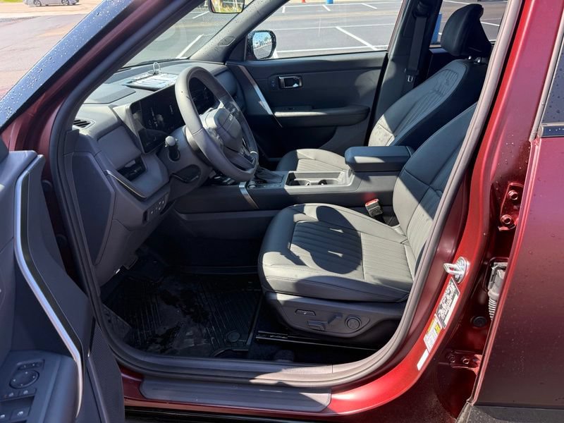 Used 2027 Kia Seltos X-Line SX AWD/4WD image 9