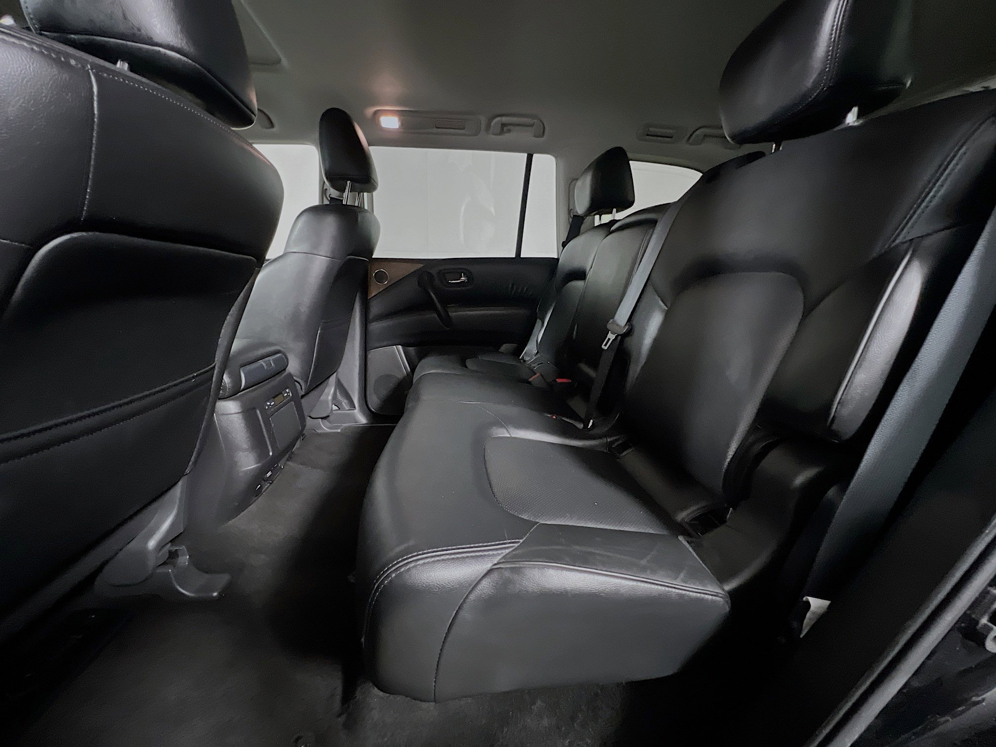 Used 2024 Nissan Armada SL image 29