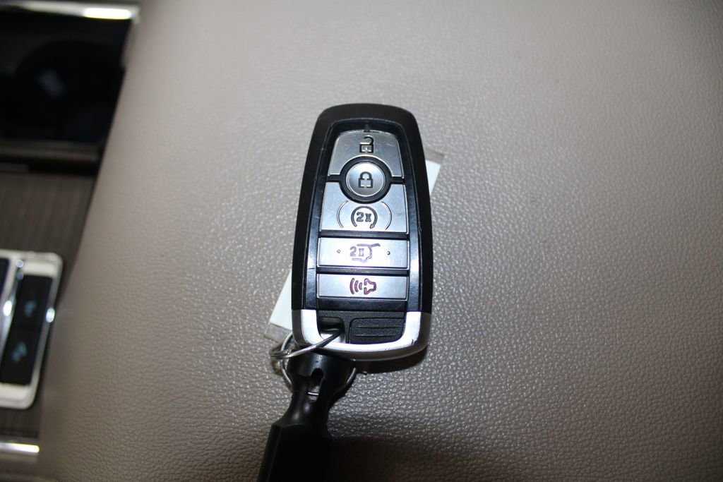 Used 2024 Ford Expedition Limited image 60