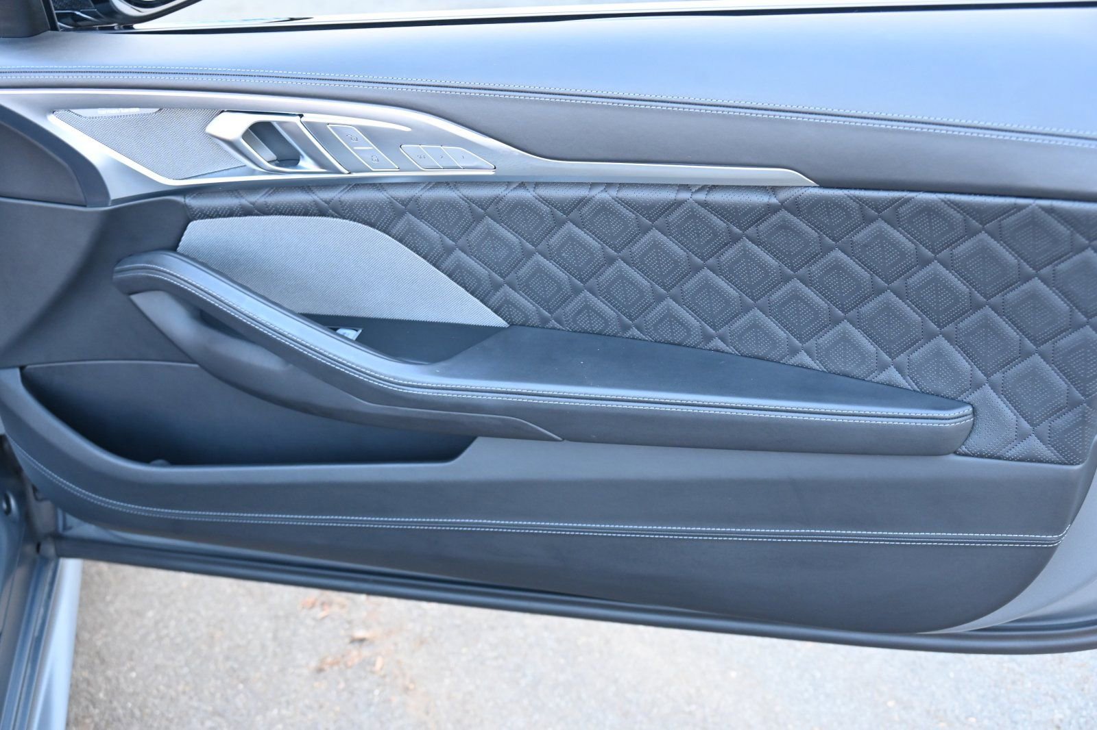 Used 2023 BMW M8 Competition w/ M Carbon Exterior Package image 20