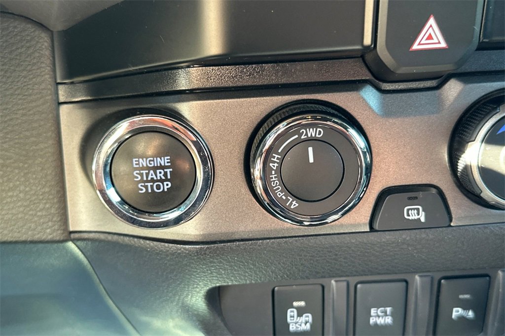 Used 2023 Toyota Tacoma TRD Sport w/ Technology Package image 28