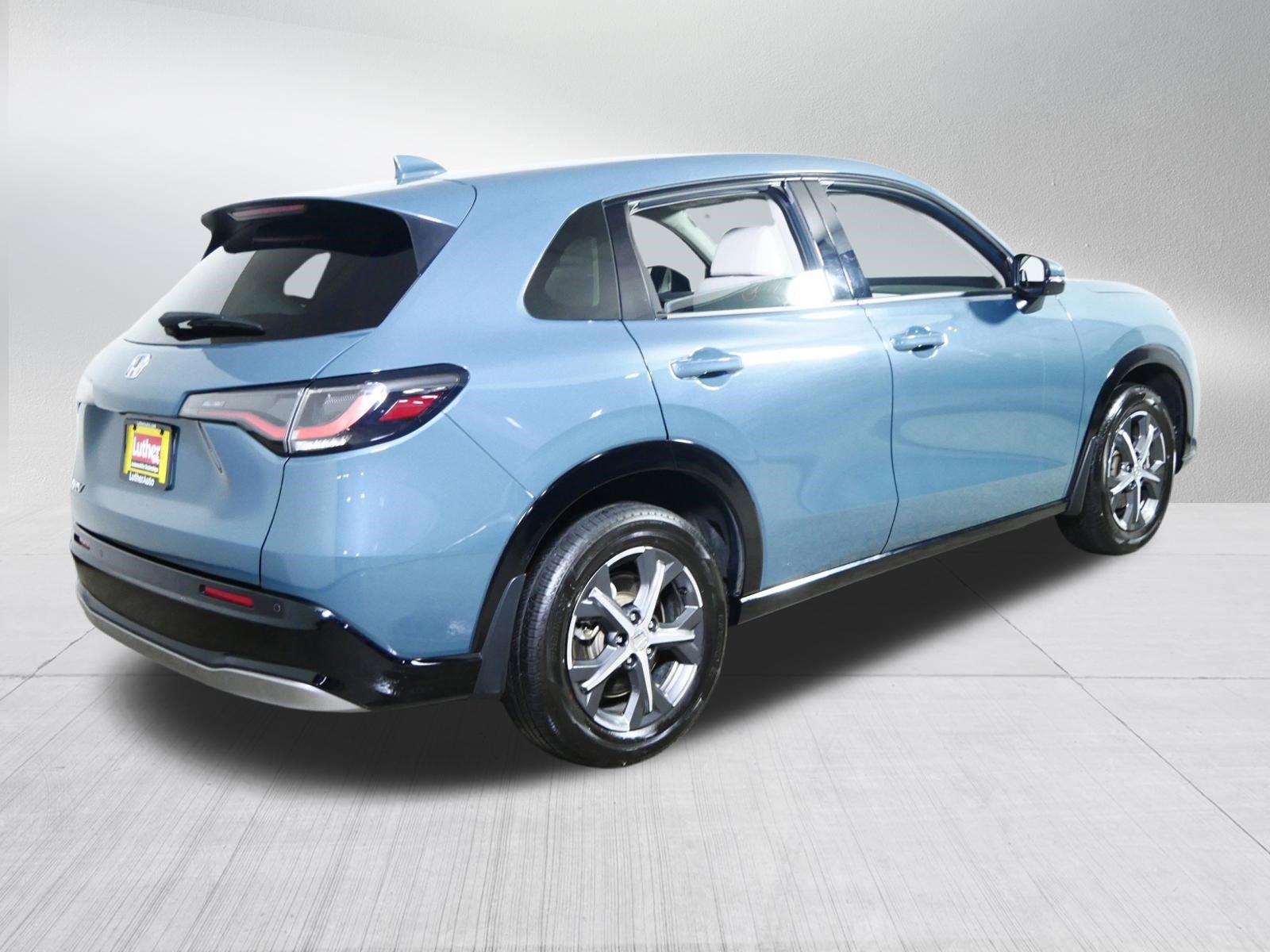Used 2024 Honda HR-V EX-L image 7