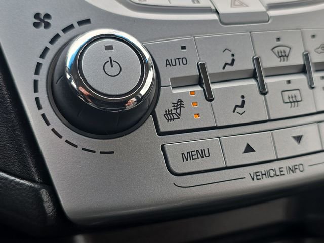 Used 2010 Chevrolet Equinox LTZ FWD image 28