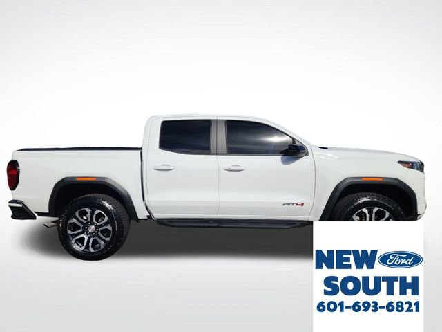 Used 2024 GMC Canyon AT4 w/ AT4 Premium Package image 7