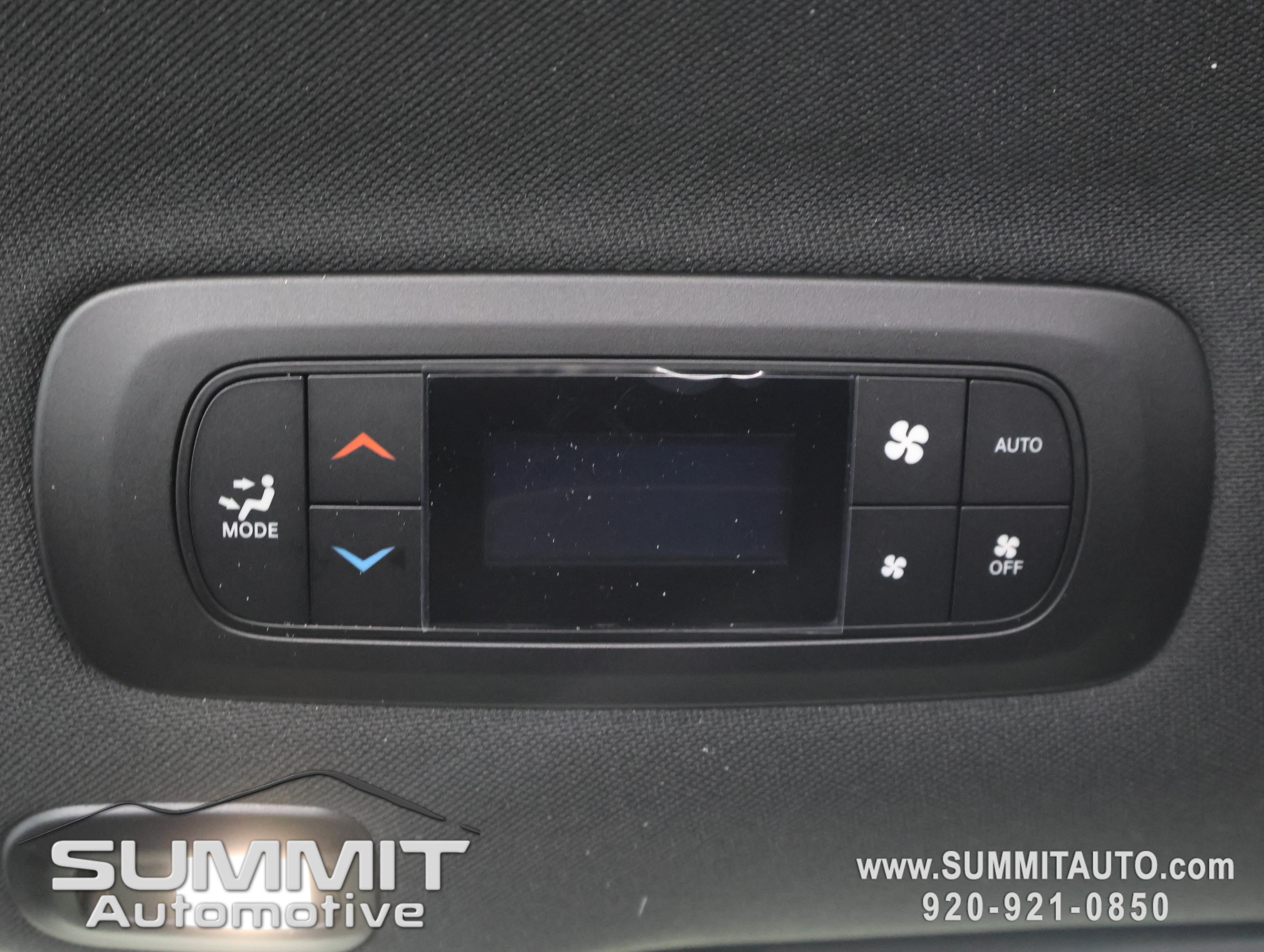 New 2027 Chrysler Pacifica Limited AWD/4WD image 42