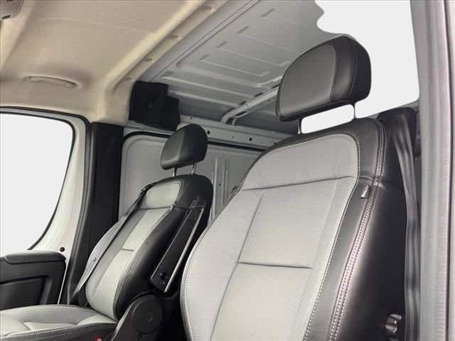 New 2025 RAM ProMaster 3500 w/ Quick Order Package 22G SLT image 8